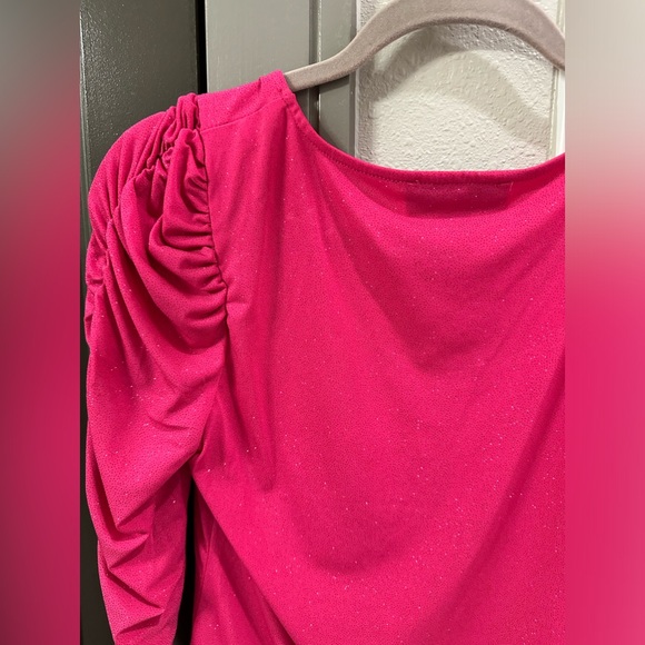 CeCe Pink Top with Shimmer NWOT Barbie Pink Small - Picture 6 of 8
